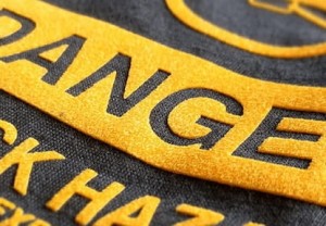 folia-flock-zamszowa-wypukla-sef-velcut-touch-do-wzorow-napisow-na-koszulkach-torbach