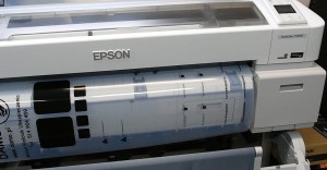 folia-do-druku-klisz-do-sitodruku-z-roli-24-cale-do-plotera-atramentowego-rolka-61cmx30m